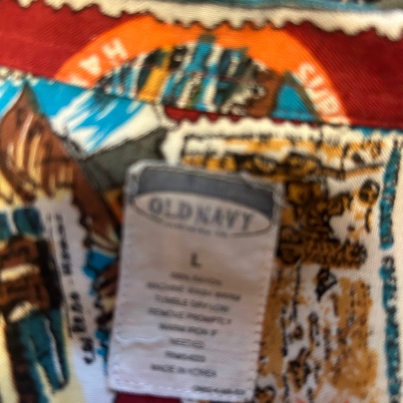 Old Navy L Hawaiian Shirt - Picture 3 of 3